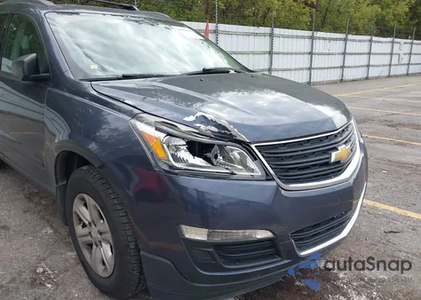 2013 Chevrolet Traverse Ls z USA, uszkodzony, nr VIN 1GNKRFED9DJ118441